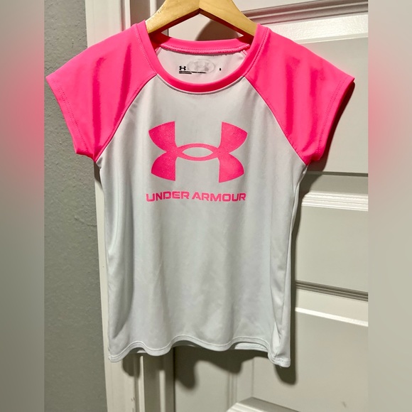 Under Armour Other - Pre-loved toddler girl’s Under Armour tee